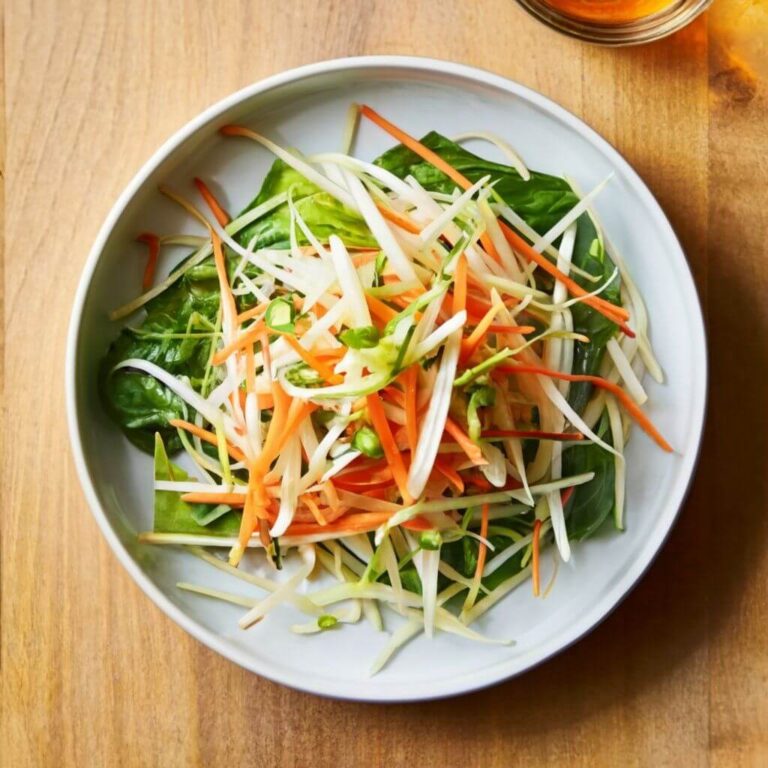 Salada de Broto de Feijão Moyashi