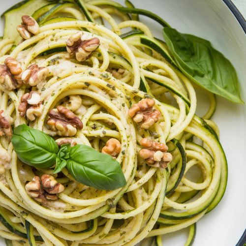 Espaguete de Abobrinha Fitness ao Molho Pesto Vegano