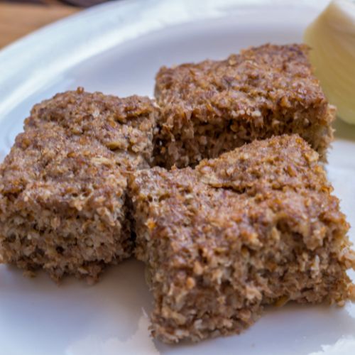 Quibe de Berinjela + Salada de Feijão Branco