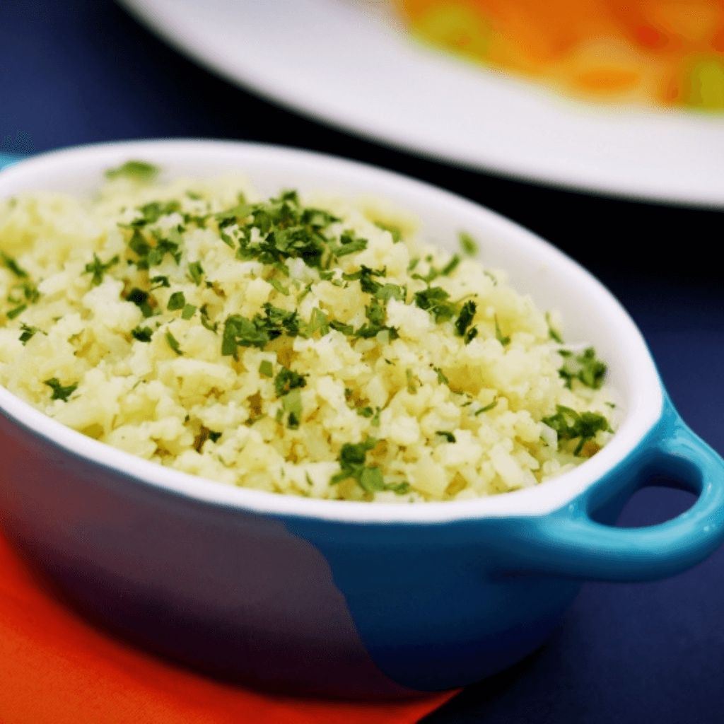 Arroz de Couve-flor com Legumes Vegano e Sem Glúten