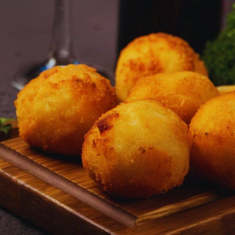 Bolinho de Batata com Alho e Ervas Vegano e Sem Glúten