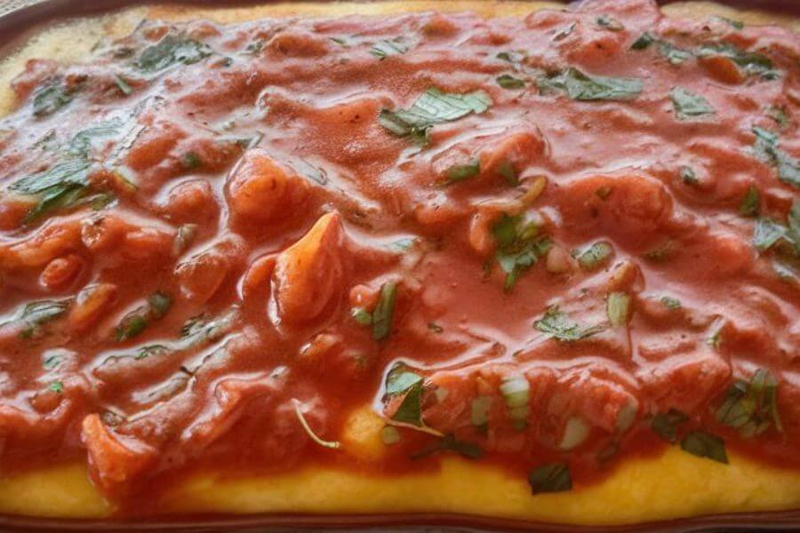 Polenta com Molho de Tomate Vegana Fit