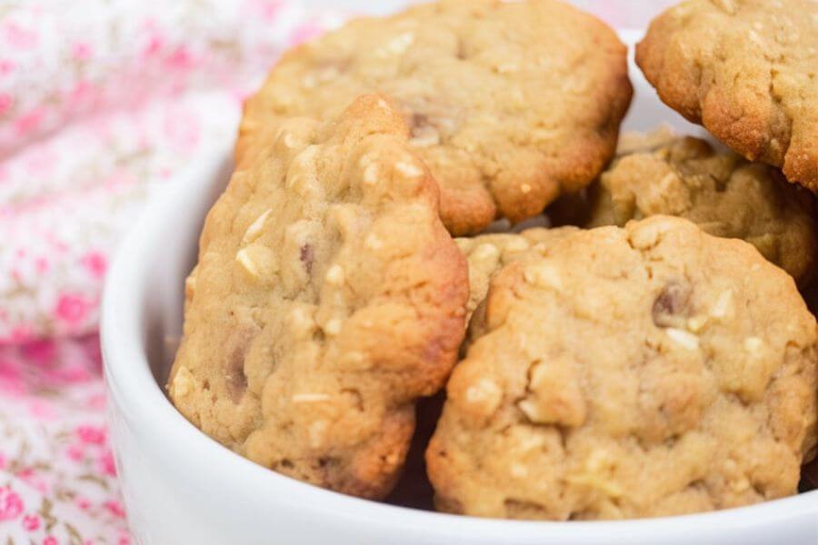 Biscoitos de Aveia e Banana Veganos e Sem Açúcar