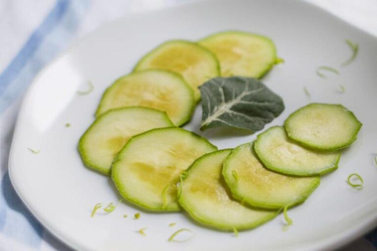 Carpaccio de Abobrinha com Limão Vegano e Fit