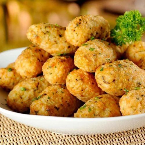 Bolinho de Arroz Integral Vegano com Ervas Frescas